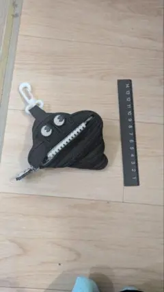 モンスタージッパー ポーチ コインケース イヤホンケース 黒