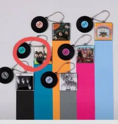 ガチャ ビートルズ ダイキャスト レコードチャーム２