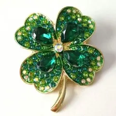 四つ葉のクローバーブローチ