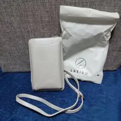 LASIEM 本革シルバー スマホショルダー 　お財布ショルダー