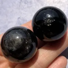 【残りわずか！虹入り！2個セット】最強魔除け　天然石　モリオン　丸玉63