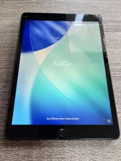 iPad第8世代 ジャンク(画面割れ 傷 あり) 他問題なく使用できます