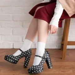 【新品】Newlyme(ニューリーミー) 美フォルムパンプスのサムネイル
