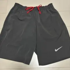 Nike DRI-FIT グレー ショートパンツ M