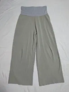 西松屋　エルフィンドール　マタニティ　プリーツワイドパンツ