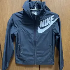 Nike ナイキ　パーカー　ナイロンジャケット XS ルーズフィット　黒
