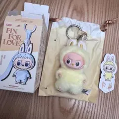 【F】ラブブ PIN FOR LOVE （A-M）イニシャルぬいぐるみペンダント