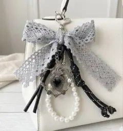 【新品】大人可愛い バッグチャーム パール ハート じゃらじゃらキーホルダー