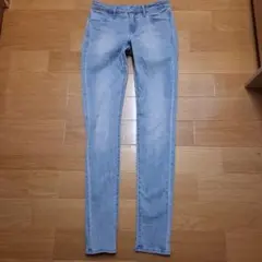 ユニクロ　ウルトラストレッチジーンズ