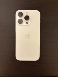 iPhone15pro 本体 ホワイトチタニウム 256GB simフリー