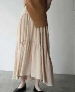 CLANE CURVE LINE TIERED SKIRT IVORY サイズ1