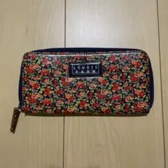 LOWRYS FARM 花柄 ラウンドファスナー 長財布のサムネイル