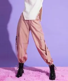 MAISON SPECIAL マルチファブリックカーゴパンツ 新品のサムネイル