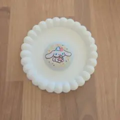 サンリオキャラクターズ刺繍缶バッジビスケット4　シナモロール