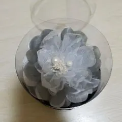 シルバー オーガンジー 花型 ブローチ コサージュ クリップ付き