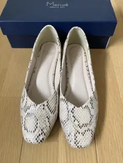 Menuè パイソン柄 パンプス ローヒールのサムネイル