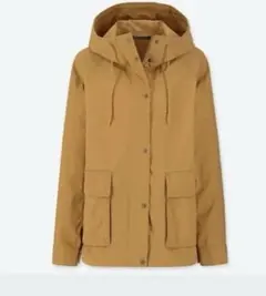 ユニクロ　オーバーサイズマウンテンパーカー