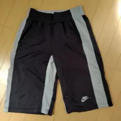 【値下げ】NIKE ブラック グレー ショートパンツ