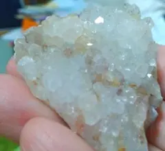 アナンダライト 虹がチラチラ原石