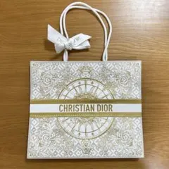 クリスチャンディオール　ショッパー　リボン付き