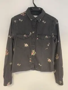 花柄刺繍 ダークグレー 長袖シャツのサムネイル