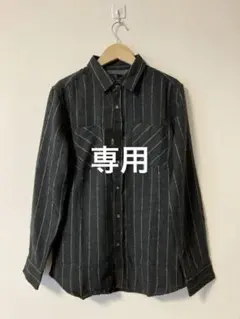新品ダークグレー ストライプ ボタンアップシャツS(m43)のサムネイル