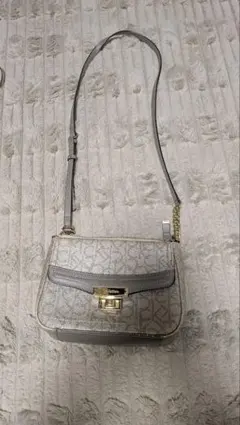 Calvin Klein ショルダーバッグ