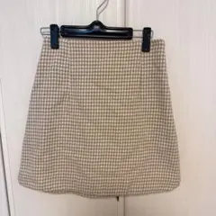 ベージュ チェック柄 タイトスカート　千鳥柄 アラマンダ