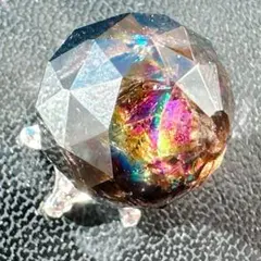 爆虹入り 多面カット スモーキークォーツ 台座付き 煙水晶 水晶 置き物