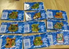 USJピンバッジ７周年記念　FANTASTIC WORLD 10個コンプリート