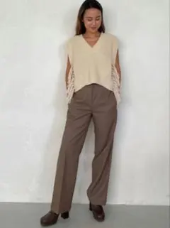 Side Fringe Cropped Knit Vestニットベストのサムネイル