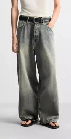 ZARA エクストラバギーデニム　EU42