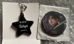 2025年最新】アクリルバッジ txtの人気アイテム - メルカリ