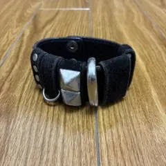 DSQUARED2 ディースクエアードレザーブレスレット スタッズ ユニ