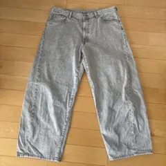 GU バレルレッグジーンズ　(グレー)
