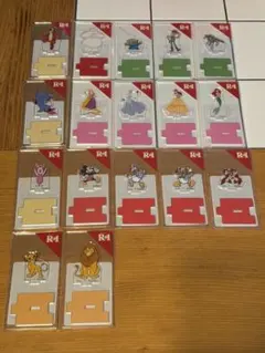 ディズニー　アクリルスタンド