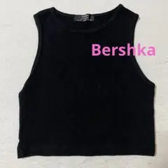 Bershka ベルシュカ　クロップドタンクトップのサムネイル