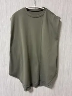 KBFのノースリーブトップス