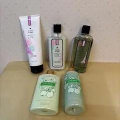 (かおりん専用)ヴィクトリアシークレットボディケアセットのサムネイル