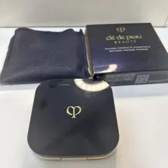 clé de peau BEAUTE プードルコンパクトエサンシエルｎ