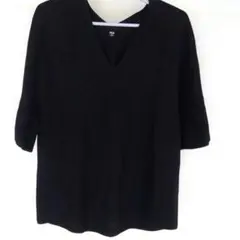 UNIQLO ブラック Vネック ニット Mサイズ