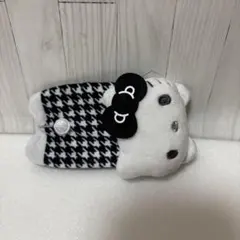 新品‼︎未使用。ハローキティ 千鳥柄 ヘアクリップ
