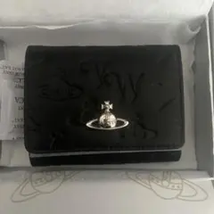 新品 Vivienne Westwood ブラック ヴィヴィアン柄 三つ折り財布