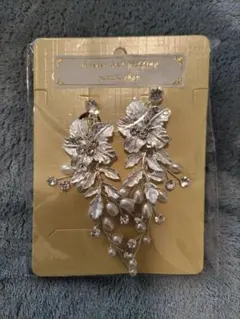 Item thumbnail for item e6431fb9-e632-48fc-830c-bcfcf46ebc7d