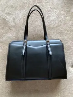 Item thumbnail for item 29808428-e7c1-40b8-851f-39350e57d338