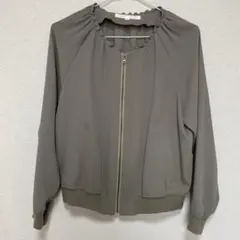 ナチュラルビューティー オリーブグリーン ジップアップジャケットのサムネイル