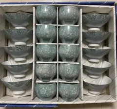 青緑色の花柄湯呑み茶碗・めし碗セット 20個