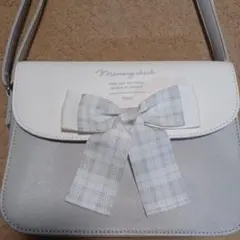 お値下げします！キッズ向け！かわいいリボン付きグレーショルダーバッグ
