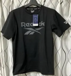 新品タグ付きReebok Tシャツ ブラック M