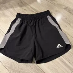 adidas 黒 ハーフパンツ メッシュサイド